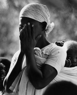 Oración de refugiada Mozambiqueña en Tanzania
