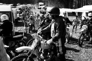 Motos avant la compétition de motocross
