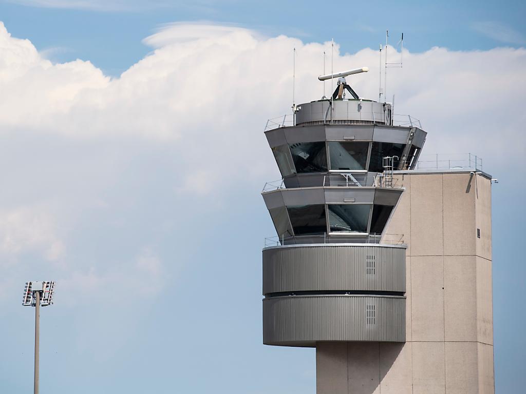 Différence Entre Contrôleur Aérien Et Aiguilleur Du Ciel