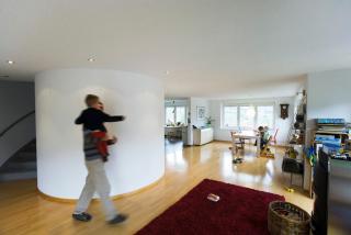 Neubauwohnung mit offenem Esszimmer und Küche