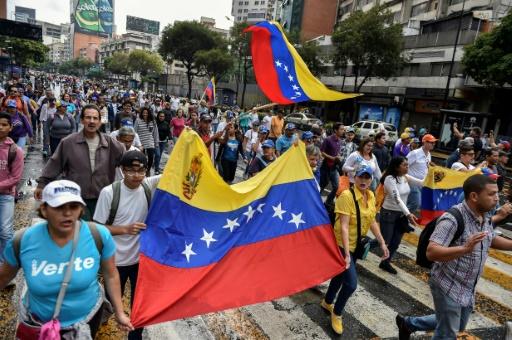 Venezuela rompe relaciones con EEUU por reconocer a opositor como