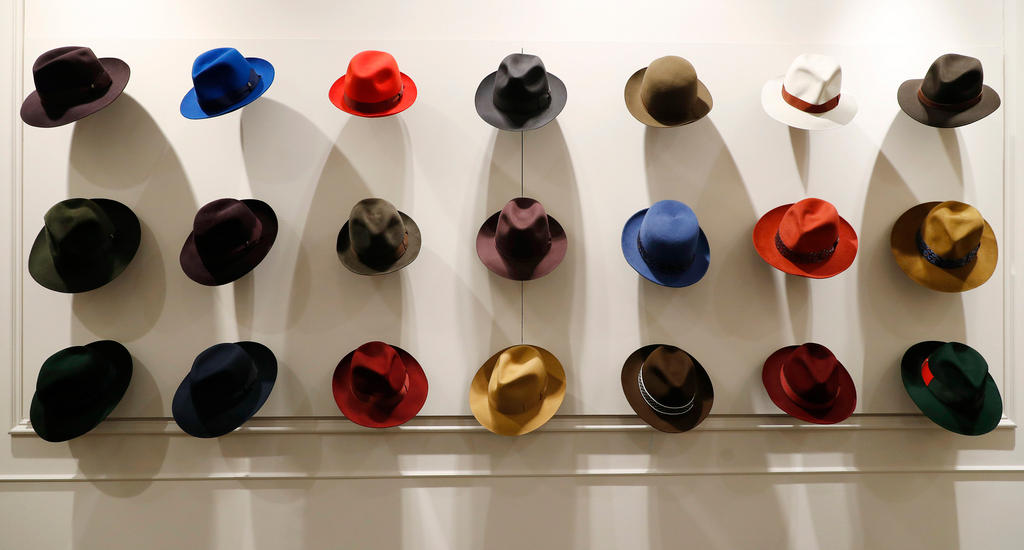 Borsalino, il re dei cappelli rilanciato da due ginevrini - SWI swissinfo.ch