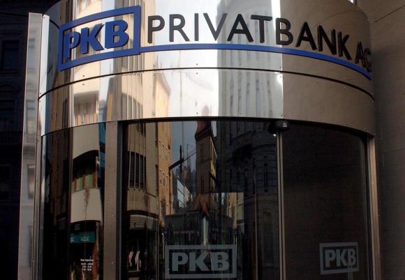 Entrada banco privado PKB
