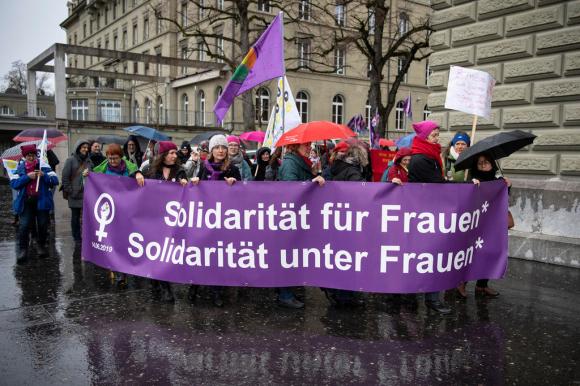 demo in bern by women