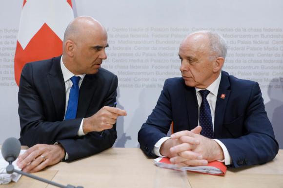 Le Ministre des finances Ueli Maurer et le Ministre de l intérieur Alain Berset