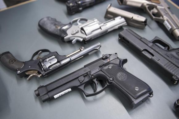 Des armes de poing