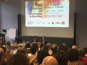 Marcia Tiburi durante conferência na Universidade de Zurique