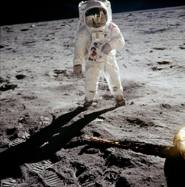 50 anni fa, l'orologeria svizzera conquistava la Luna - SWI swissinfo.ch