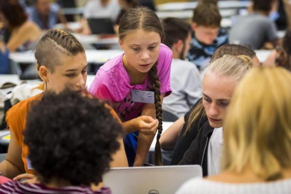 greta thunberg consults with students in Lausanne