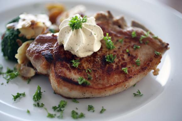 Viande dans une assiette