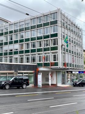 consulado do Brasil vandalizado em Zurique