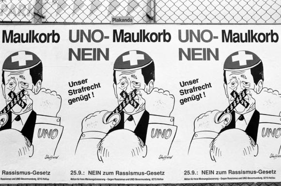 Plakat UNO-Maulkorb Nein aus der Abstimmungskampagne 1994