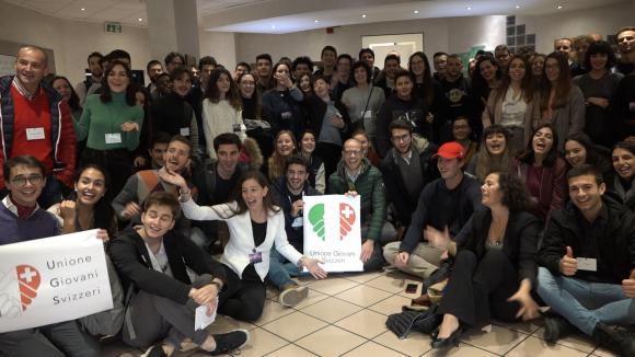 Foto di gruppo dei partecipanti al congresso dell unione dei giovani svizzeri all estero tenutosi a Mestre.