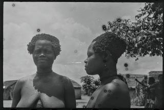 Deux femmes africaines.