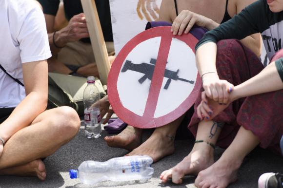 protest against arms policy