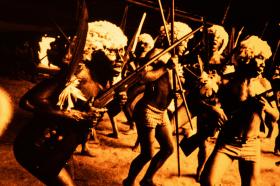 Dança ritual dos caçadores Yanomami