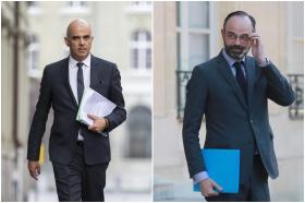 deux hommes qui marchent