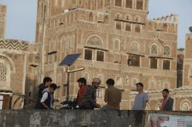 Yemenitas en la ciudad de Sanaan