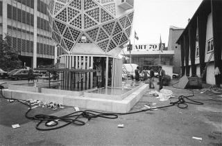 アートバーゼルは、1970年代からここバーゼルの展示場で行われている