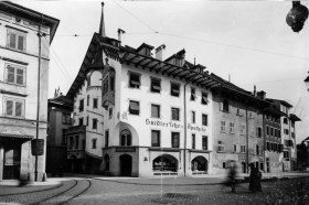 Foto antica di un edificio