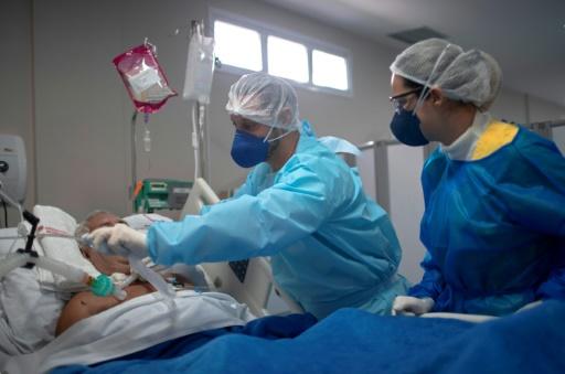 Enfermeros: héroes "sin capa" que combaten el coronavirus en Brasil - SWI  swissinfo.ch