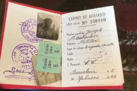 Fotografía del carnet de brigadista internacional de Joseph Marbacher