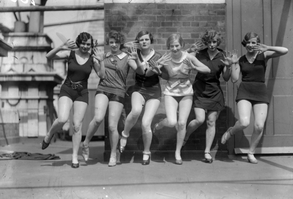Young women dance the Charleston in about 1926