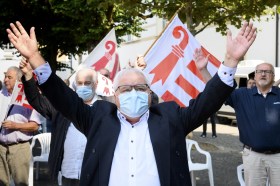 Mayor of Moutier in a mask
