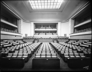 パレ・デ・ナシオンの総会会議場。1936年