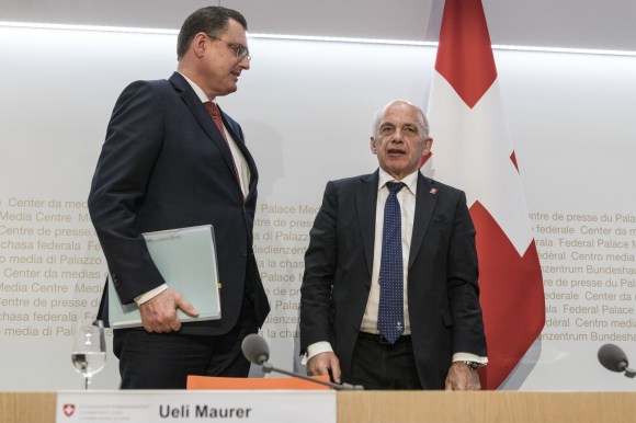 Jordan (left) and Finance Minister Maurer