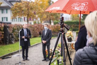 Ceremonia funeraria transmitida en directo desde Lucerna