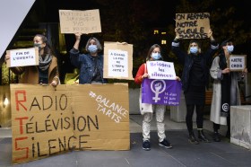 Manifestación contra el acoso en la RTS