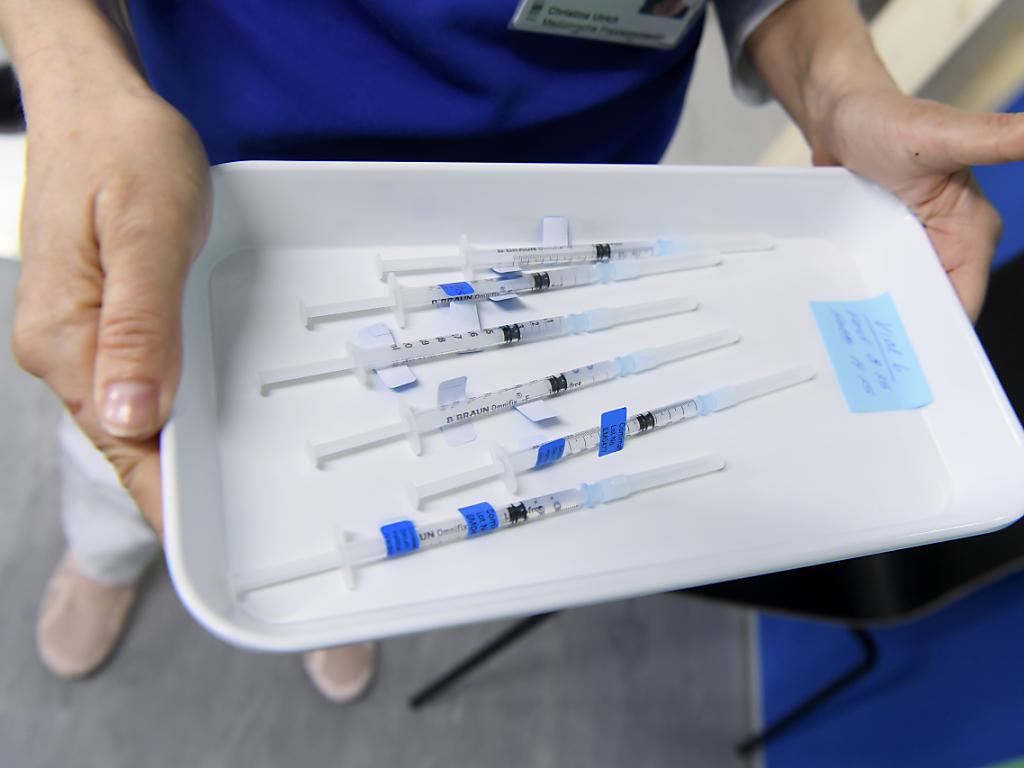 142'550 nouvelles vaccinations en 7 jours en Suisse (OFSP) SWI swissinfo.ch