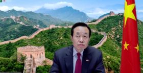 السفير الصيني في سويسرا في مؤتمر بالفيديو