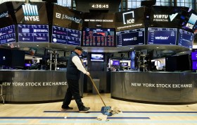Cleaner sweeps stock exchange floor