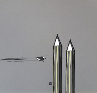 Gummi fliegt in zwei Bleistifttürme