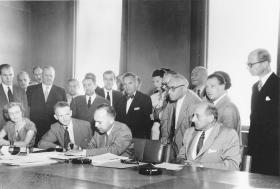 The UN Refugee Convention was signed in Geneva in 1951. (© Arni/un Archives) The UN Refugee Convention was signed in Geneva in 1951.