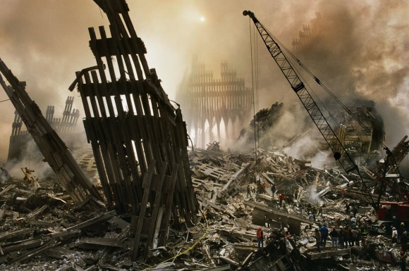 Trümmer des World Trade Centers in New York, 2001.
