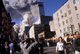 (Susan Meiselas / Magnum Photos) 9/11 flüchtende Menschen