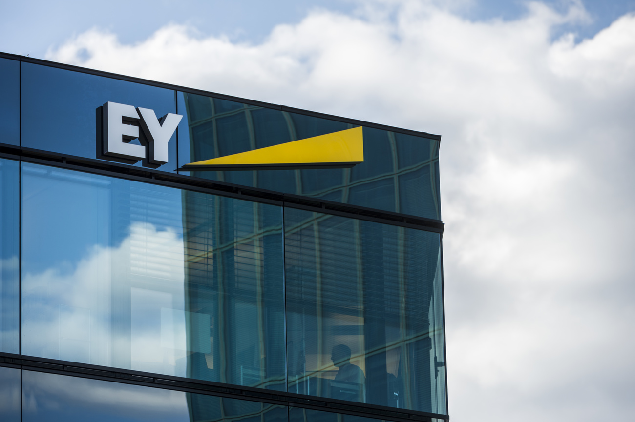EY under scrutiny after second-largest bankruptcy in Swiss history - SWI  