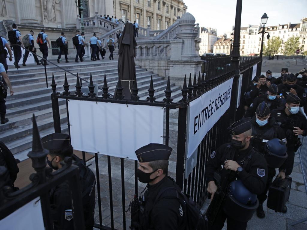 Salah Abdeslam Oggi - Salah Abdeslam Giustifica Strage E Attacca Macron Fara Colare Il Sangue Dei Musulmani Globalist
