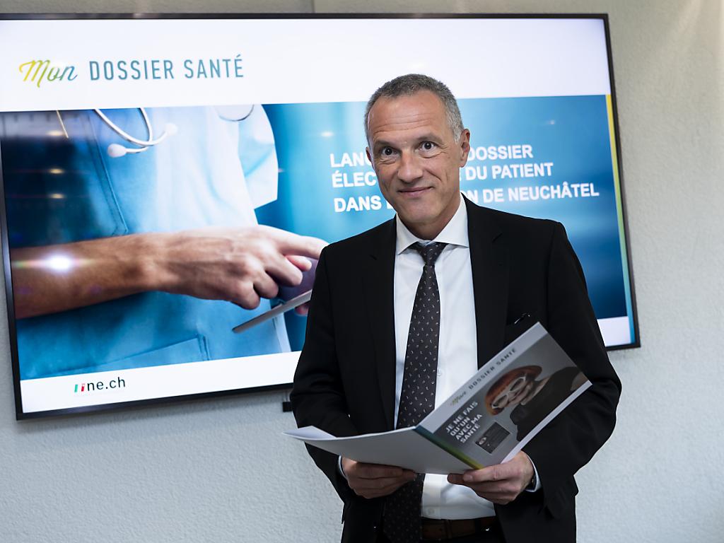 Démarrage du dossier électronique à Neuchâtel - SWI swissinfo.ch