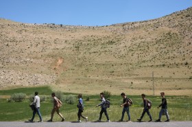 Afghaninnen und Afghanen auf der Flucht