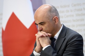 Swiss health minister Alain Berset in complative mood at a press conference