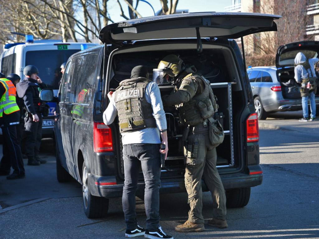 Amoklauf auf Uni-Campus in Heidelberg mit mehreren Verletzten - SWI ...