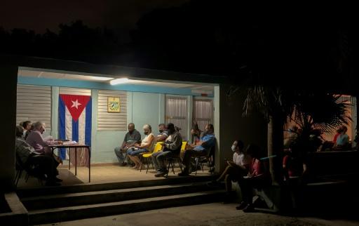 Bairro Por Bairro Cuba Discute Casamento Homoafetivo E Barriga De 