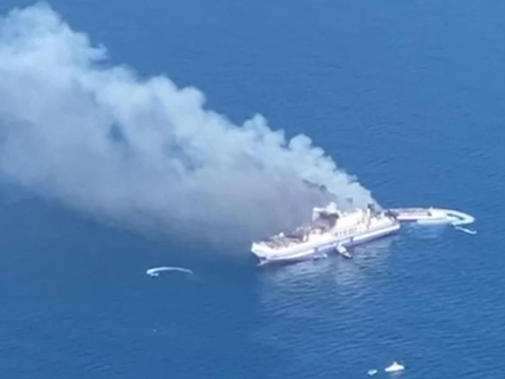 Il traghetto italiano tocca in feu, bis 12 disponibili Il traghetto italiano tocca in feu, bis 12 disponibili