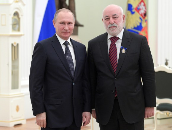 Vladimir Putin and Viktor Vekselberg