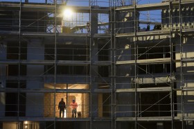 Baustelle eines Mehrfamilienhauses