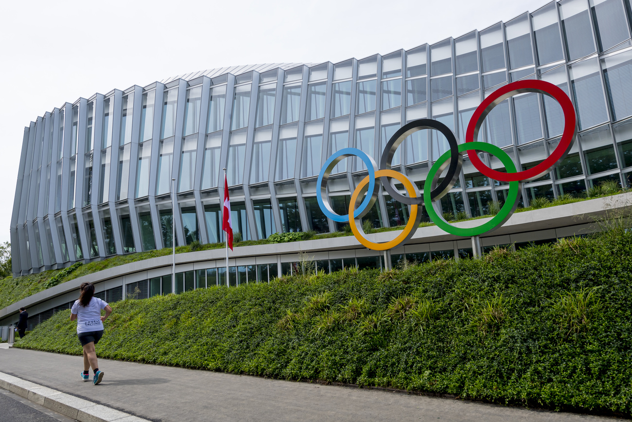 Швейцария хочет исключить россиян и белорусов из спортивных федераций